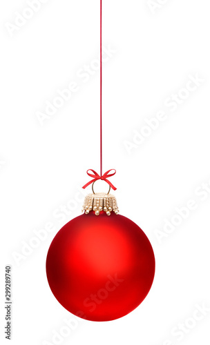 Rote Weihnachtskugel mit Band isoliert auf weissem Hintergrund photo