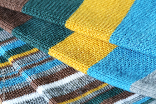 Closeup macro di calzini di cotone colorati