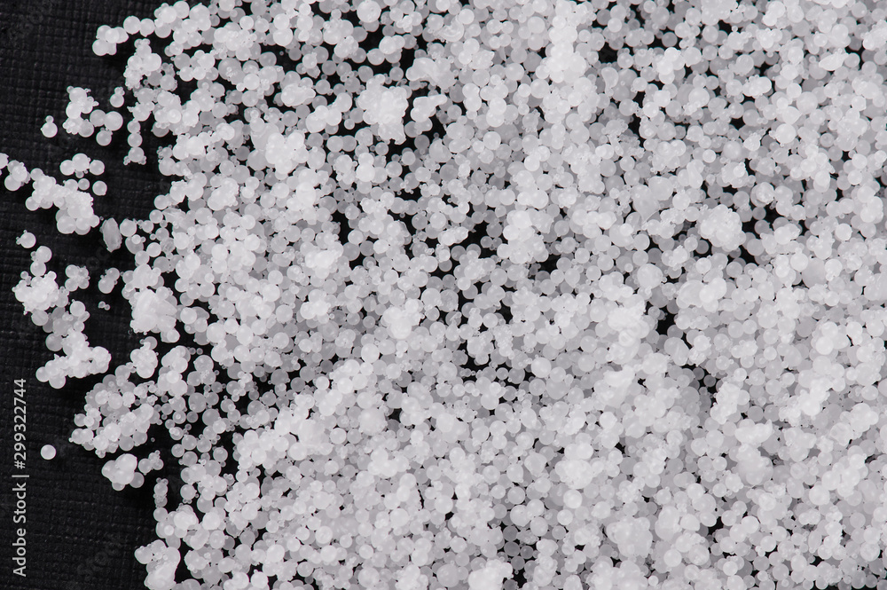 Many silica balls Many silica balls