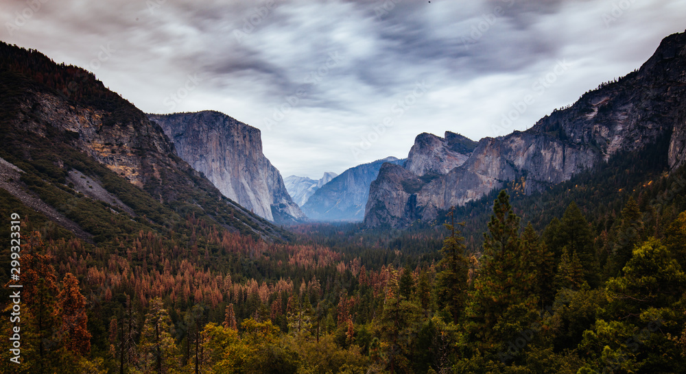 Yosemite Valley from Tunnel View in USA Yosemite Valley from Tunnel View in USA