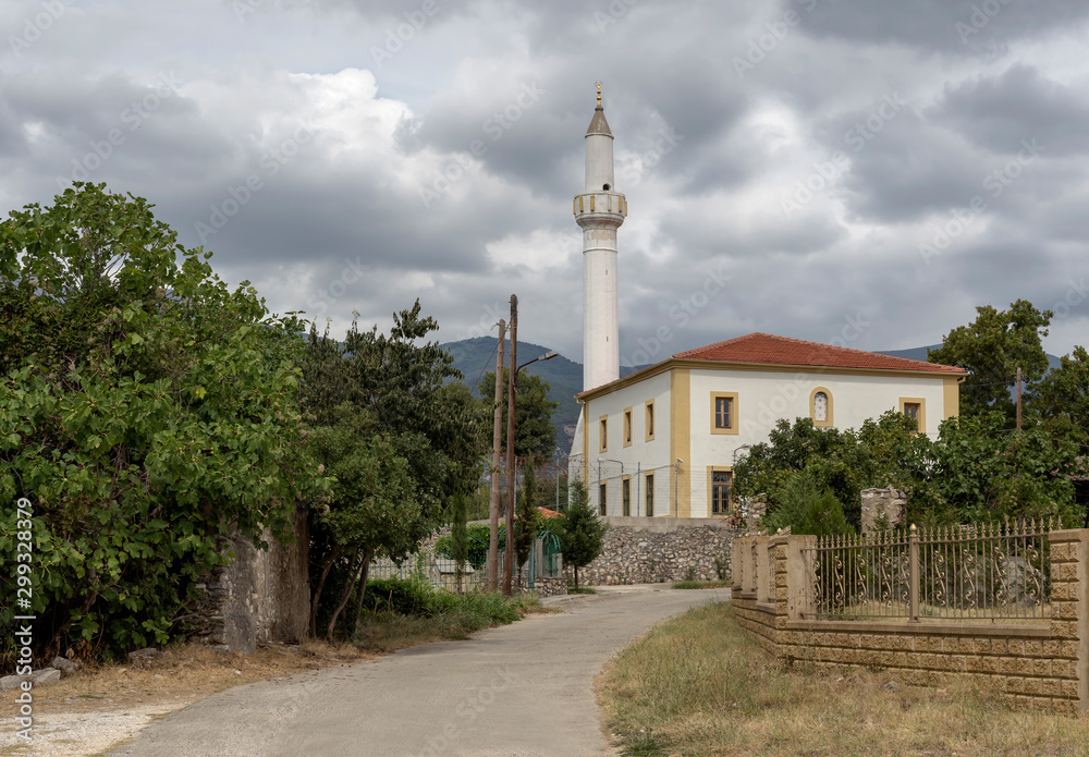 The mosque in the countryside