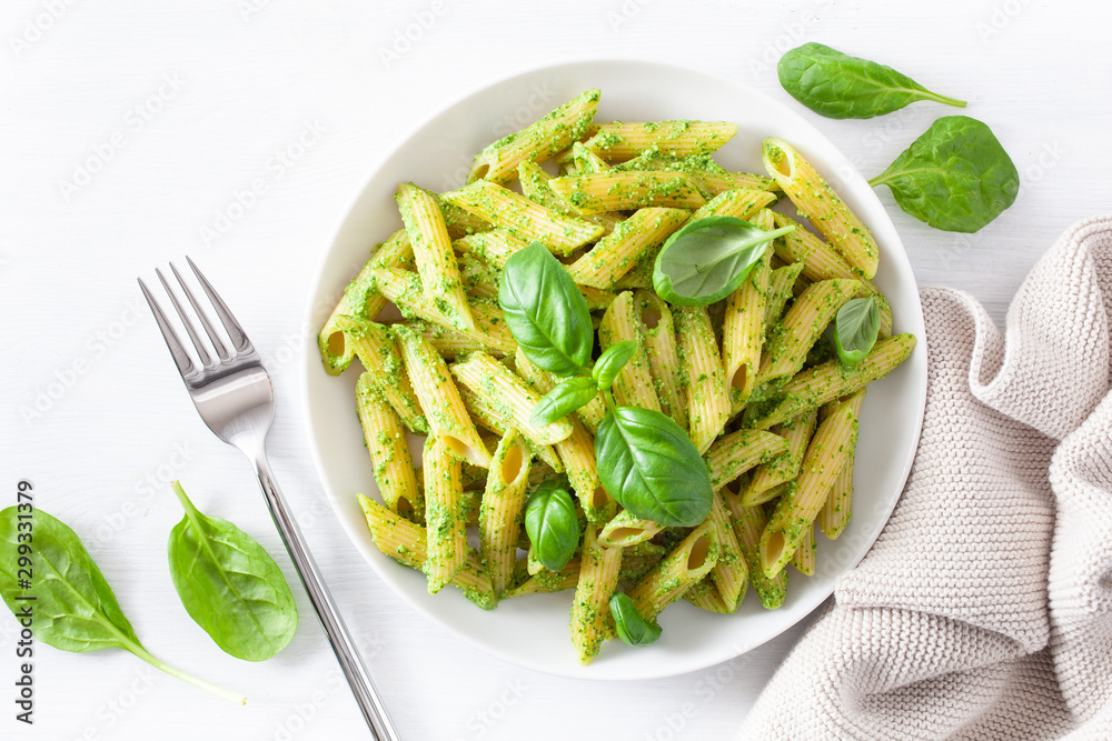 penne pasta with spinach basil pesto sauce