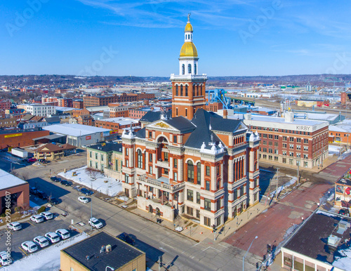 Dubuque County Courthouse w/Gold Dome