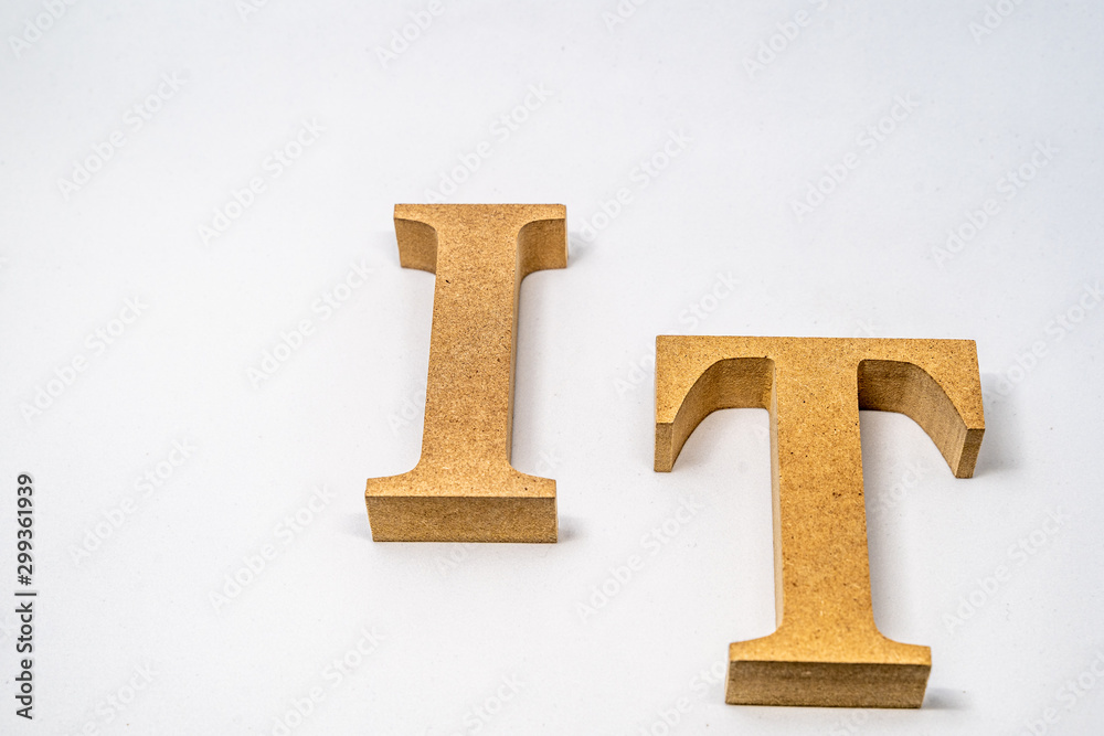 ITの文字のオブジェ ITの文字のオブジェ