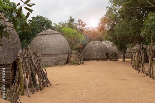 Hütten eines Zulu Dorfes photo