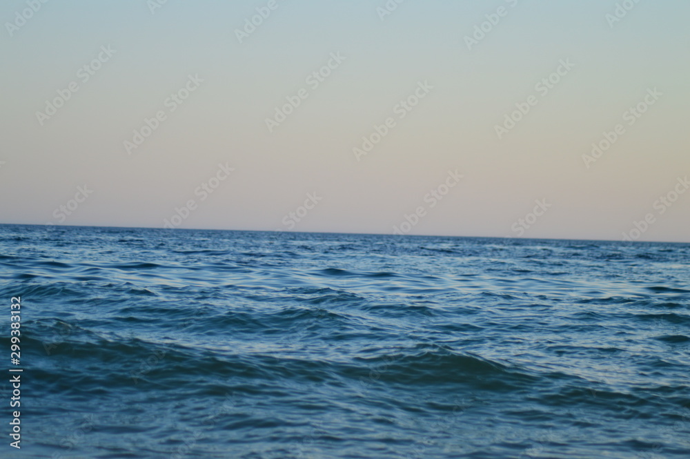 Obraz premium sea waves on the beach