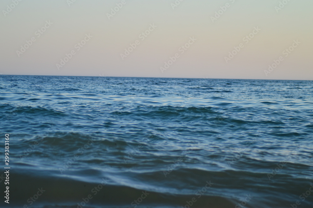 Obraz premium sea waves on the beach