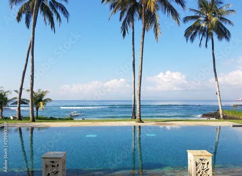 Fototapeta Naklejka Na Ścianę i Meble -  Infinity pool in Bali, Indonesia