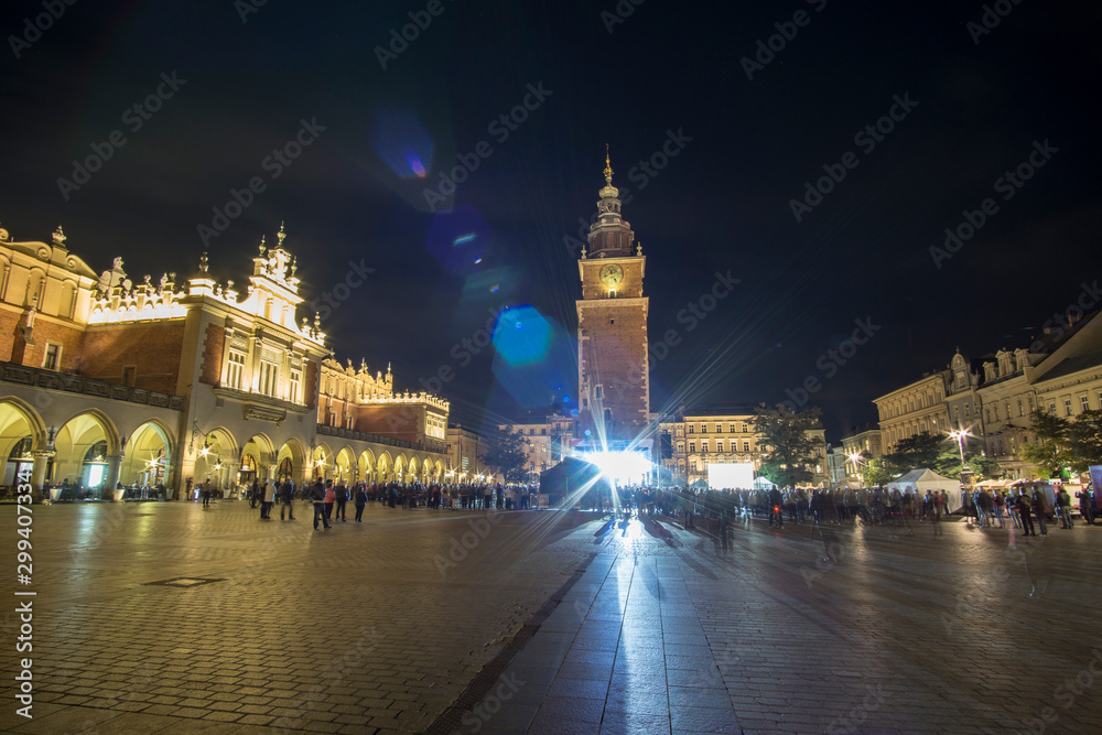 Fototapeta premium Krakow Market square by night