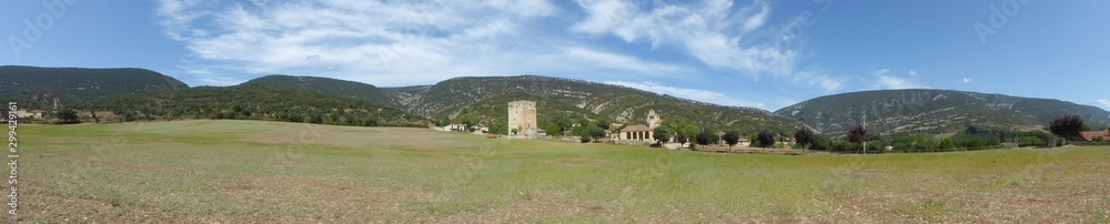 TORRE MEDIEVAL EN VALDENOCEDA DE VALDIVIELSO, BURGOS