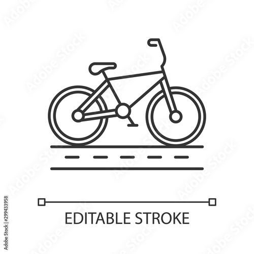 Track cycling linear icon. Bicycle on cycleway, bike path. Roadway for cyclists. Bicycle racing. City cruiser. Thin line illustration. Contour symbol. Vector isolated outline drawing. Editable stroke