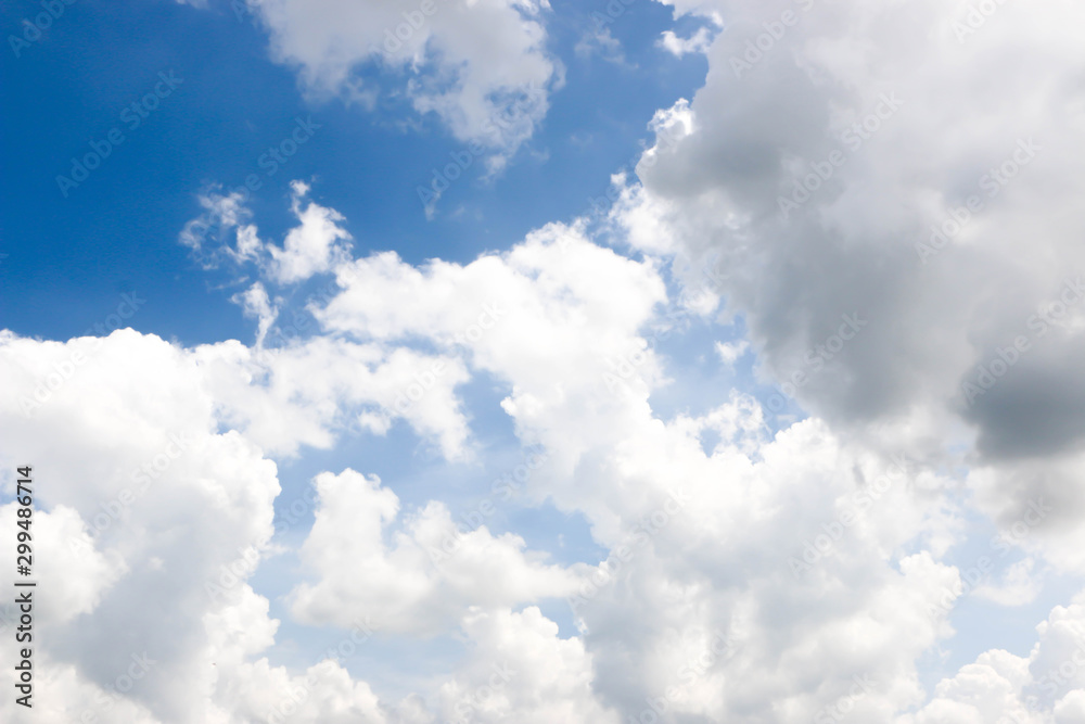 Fototapeta premium Blue sky and clouds background