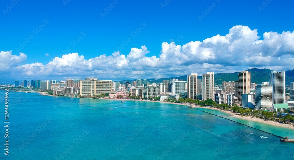 Fototapeta premium Aerial view of Waikiki beach
