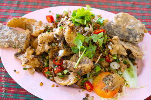 Deep-fried seafood fish with Thai chili and garlic