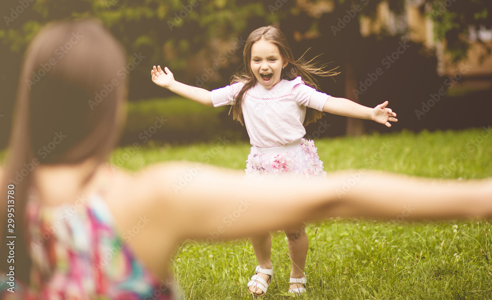 Naklejka premium It's wonderful when you have someone to give a hug.