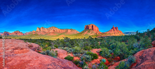 Fototapeta Naklejka Na Ścianę i Meble -  Panorama of Bell Rock, Courthouse Butte, and Munds Moutain Wilderness from Yavapai Point, Arizona