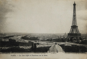 Papier peint photo Paris Carte postale vintage Tour Eiffel 1900  © denys_kuvaiev