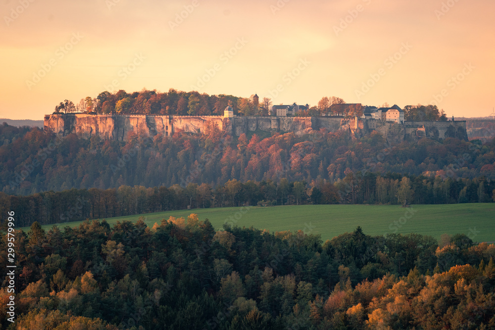 Festung Königstein am frühen Morgen