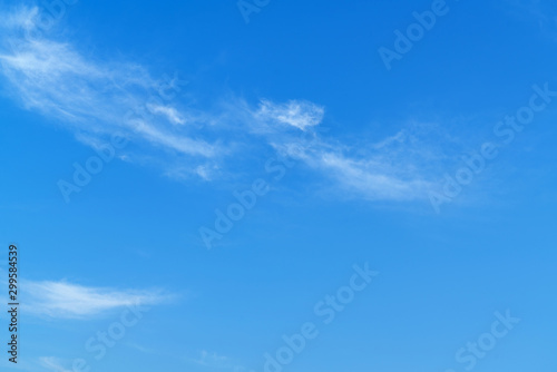 Fototapeta Naklejka Na Ścianę i Meble -  Blue sky and white clouds