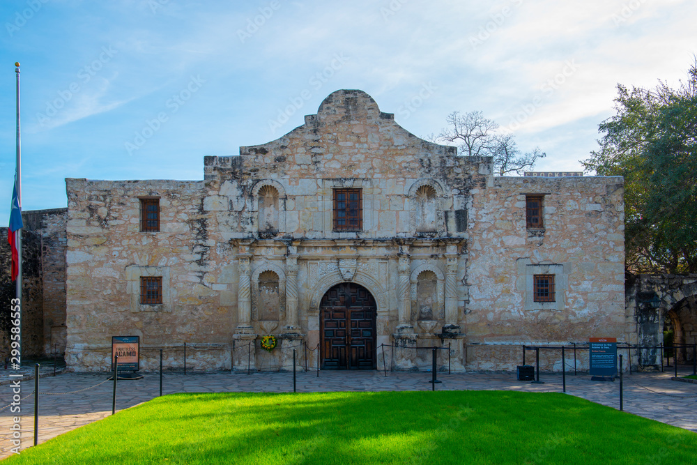 The Alamo Mission front facade in downtown San Antonio, Texas, USA. The Mission is a part of the San Antonio Missions World Heritage Site.