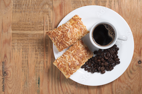 Coffee and puff pastry cookies with cheese