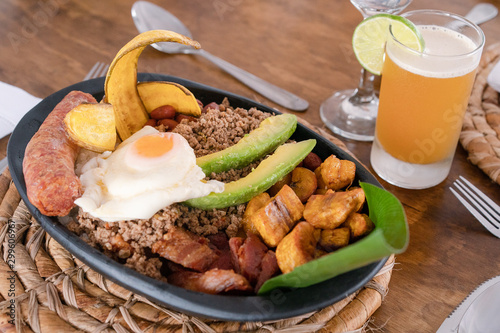 Bandeja paisa colombiana, Plato tipico de la zona antioqueña de Colombia, Antioquia, comida colombiana photo