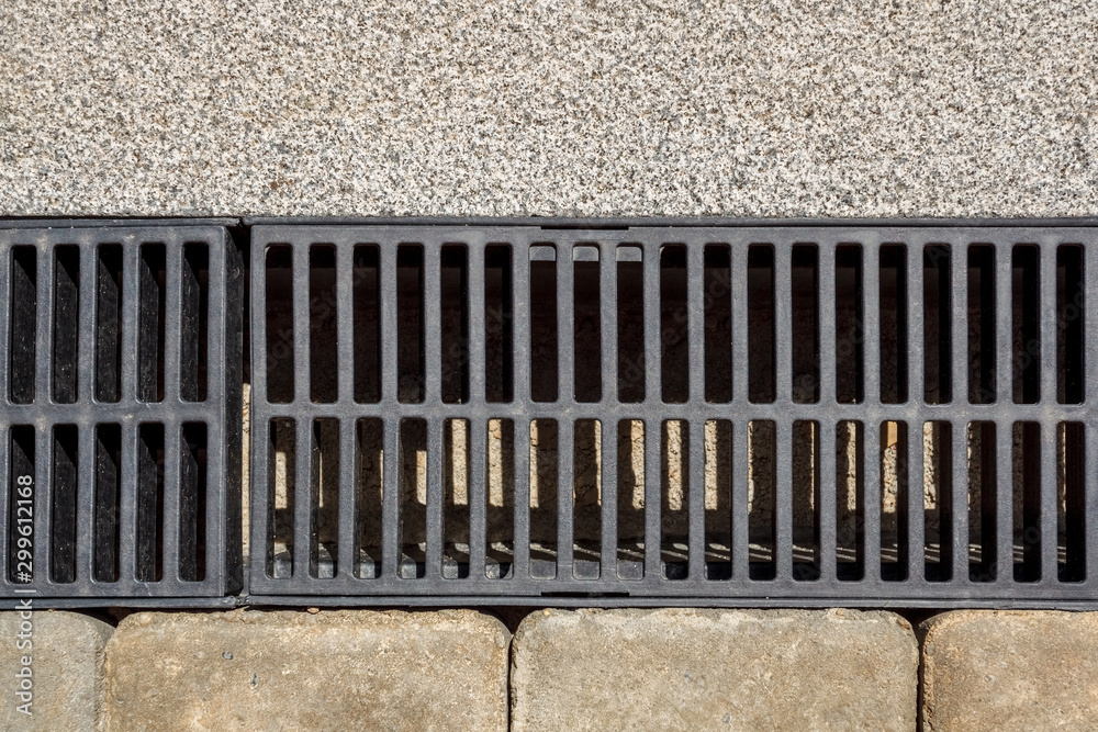 Overflow grilles for swimming pools. Tap water at the edge of the bowl. System. Sections. Hygiene. Overflow grilles for swimming pools. Tap water at the edge of the bowl. System. Sections. Hygiene.