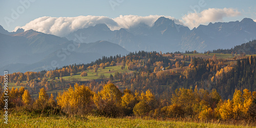 Fototapeta Naklejka Na Ścianę i Meble -  Beautiful,scenic,autumn landscape with view of the Tatra mountains,Poland.