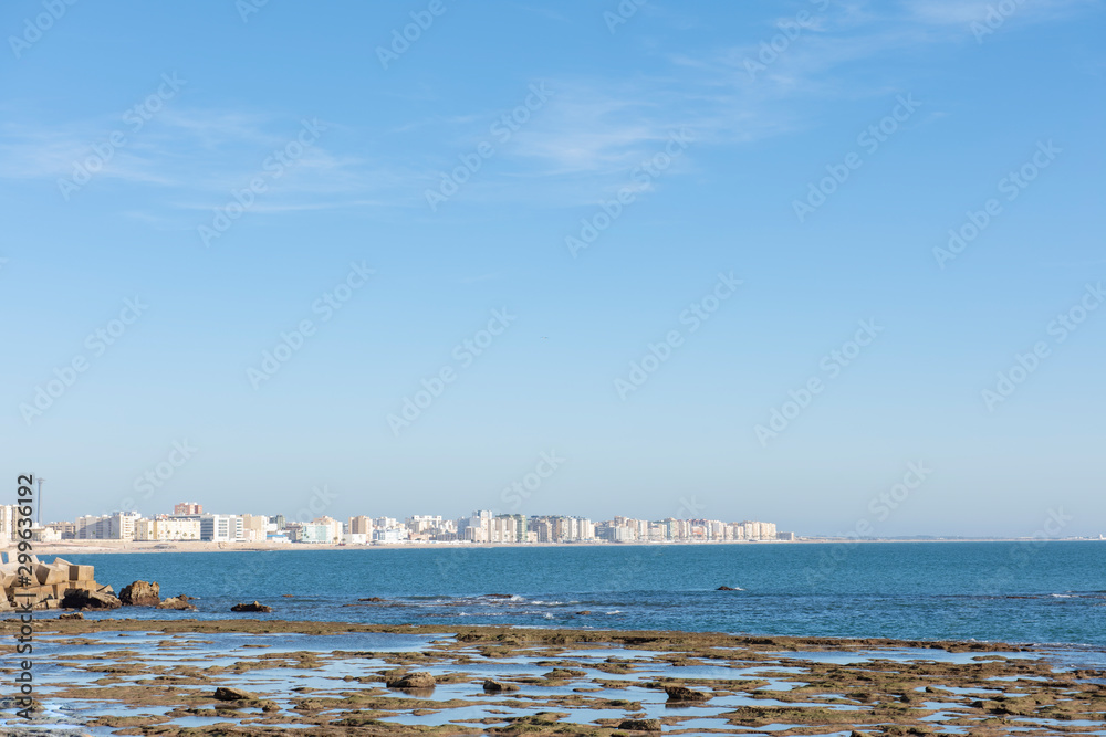 Cádiz, ciudad y municipio de España,