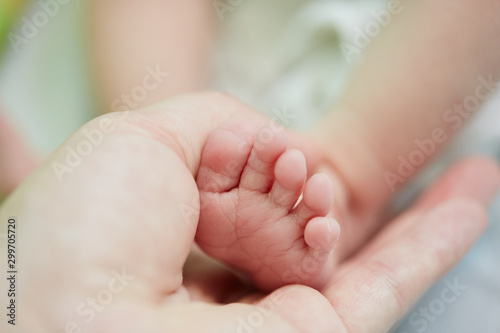 toe of newborn baby