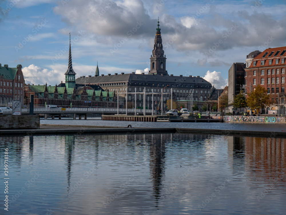 Fototapeta premium Christiansborg Slot og Børsen