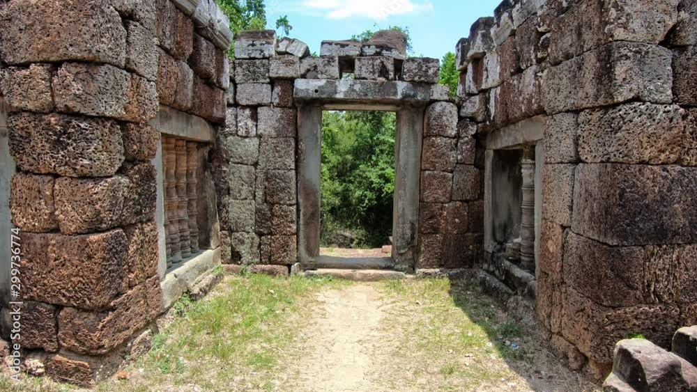 4K, Main gate at ancient temple of East Mebon, dedicated to the Hindu god Shiva in Angkor wat complex. Architecture door of Cambodia. Heritage of Khmer Empire at Siem Reap.-Dan 4K, Main gate at ancient temple of East Mebon, dedicated to the Hindu god Shiva in Angkor wat complex. Architecture door of Cambodia. Heritage of Khmer Empire at Siem Reap.-Dan