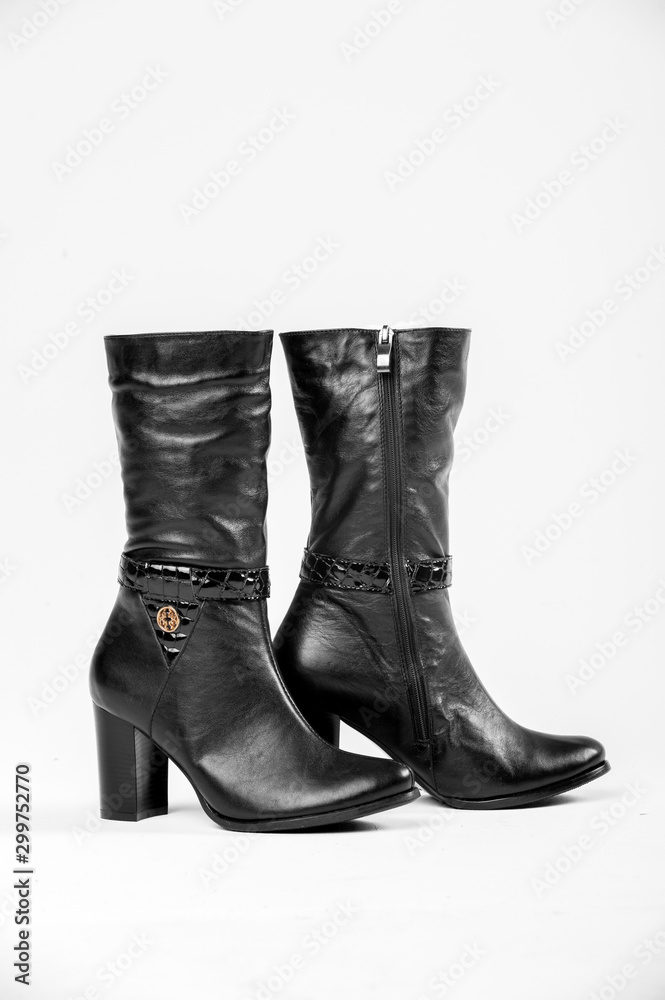  leather shoes.boots/ knee-high boots