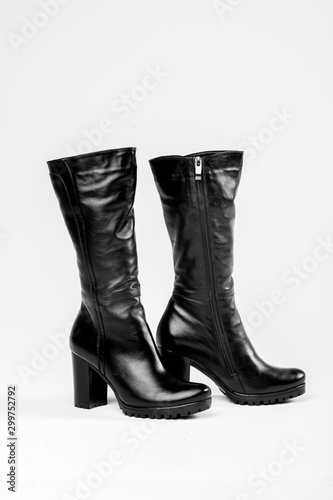  leather shoes.boots/ knee-high boots