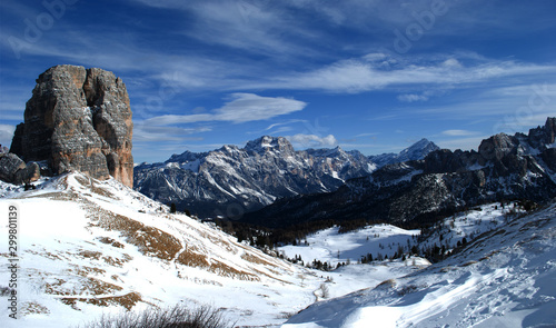 Le bellissime montagne di Cortina D Ampezzo le 5 Torri