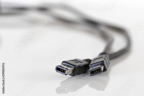 firewire_cable