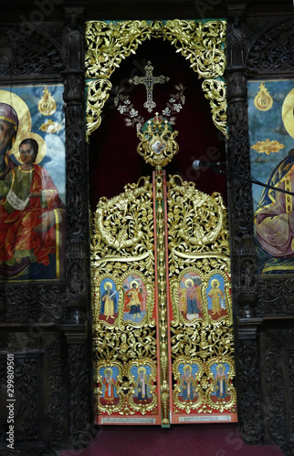 Iconostasis separates nave from apse photo