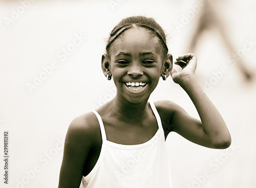 smiling girl II , havana - cuba © livcool