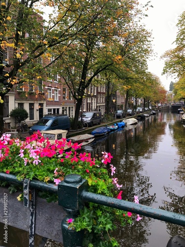 Canvas Print Flowers on the Amsterdam canal