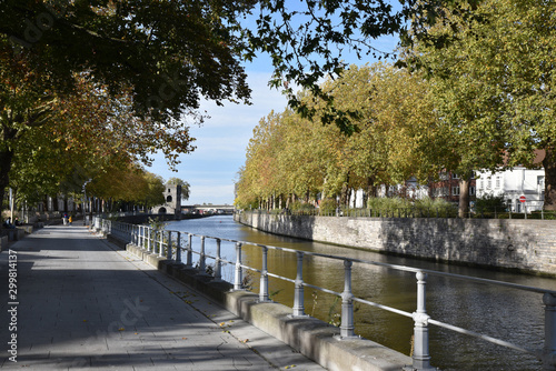 Quais de l'Escaut à Tournai, Belgique photo