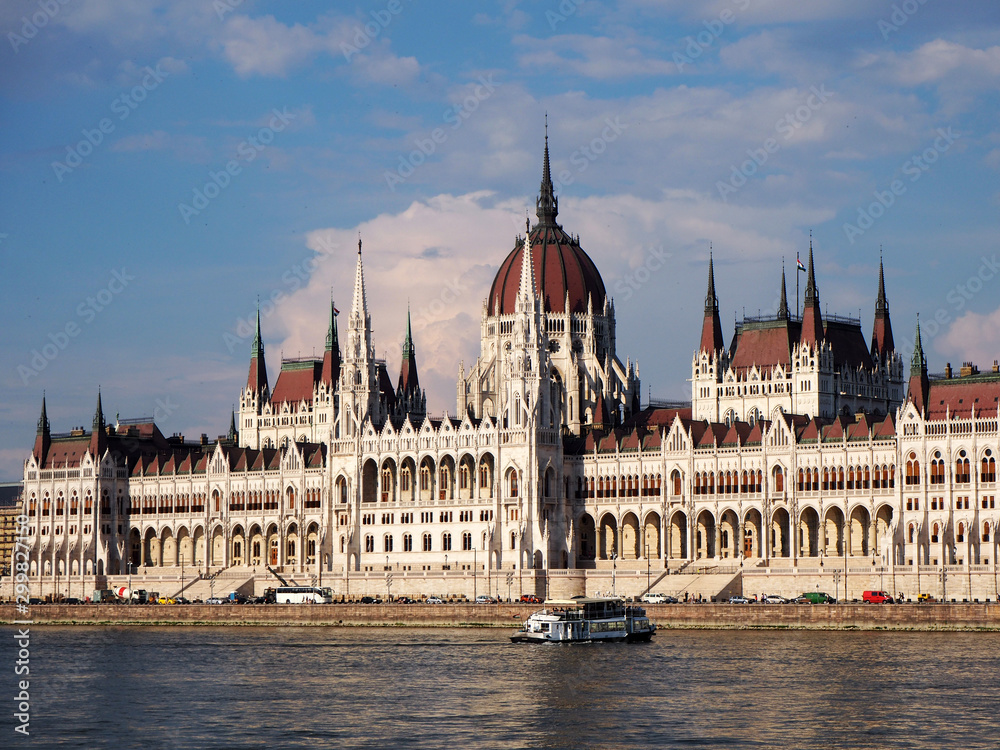 Fototapeta premium hungarian parliament in Budapest