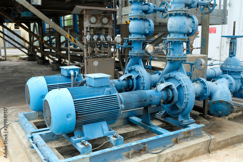 Blue color centrifugal pump photo