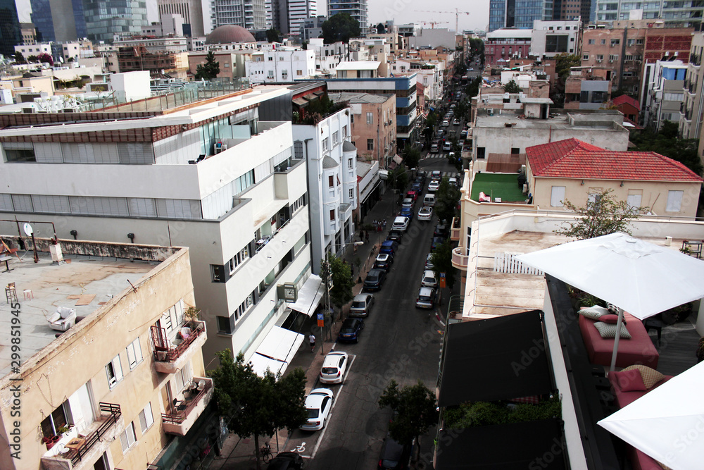 Fototapeta premium View of Tel Aviv, on top of the house in the style of Bauhaus._1