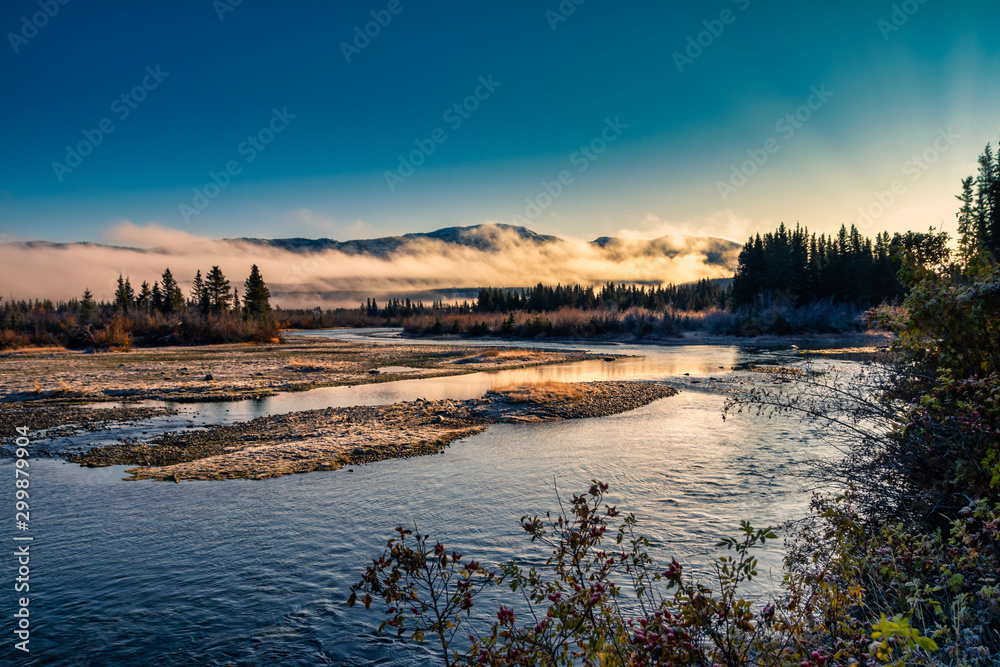 Fotografie Yukon River Sunrise