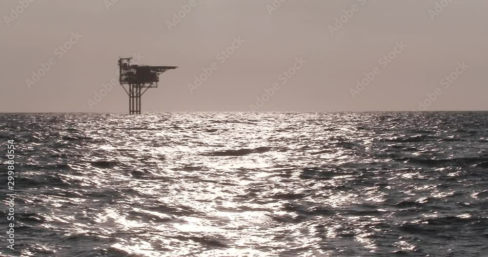Porta aviones en alta mar 