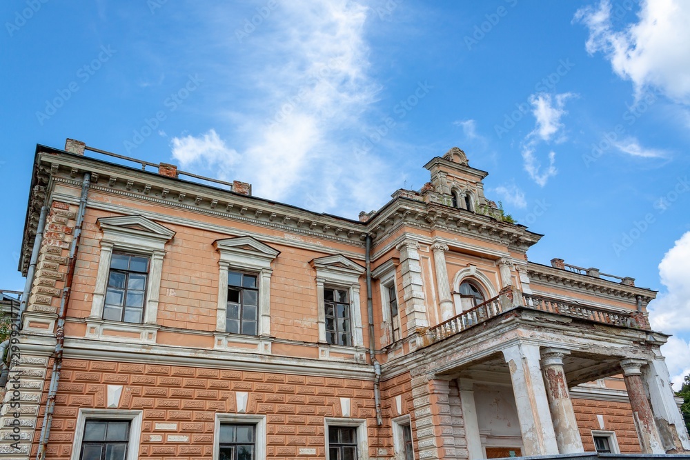 Palace of Leszczynski, Sumy region.