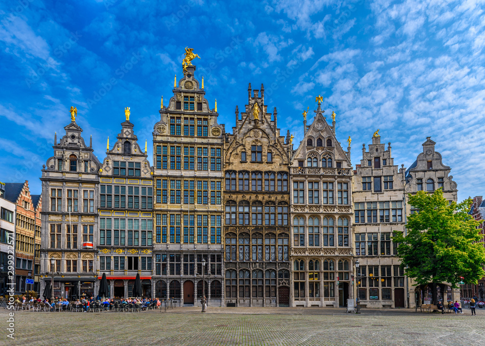 Fototapeta premium The Grote Markt (Great Market Square) of Antwerpen (Antwerp), Belgium. It is a town square situated in the heart of the old city quarter of Antwerpen. Cityscape of Antwerp.