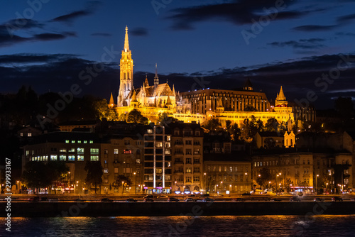 Budapest at Night © Stewie Strout