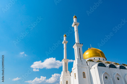 Obraz na płótnie Nur-Sultan Nur Mosque 255 w salonie