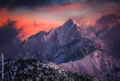 Fototapeta Naklejka Na Ścianę i Meble -  Winter in Tatra Mountains in Poland Zakopane 